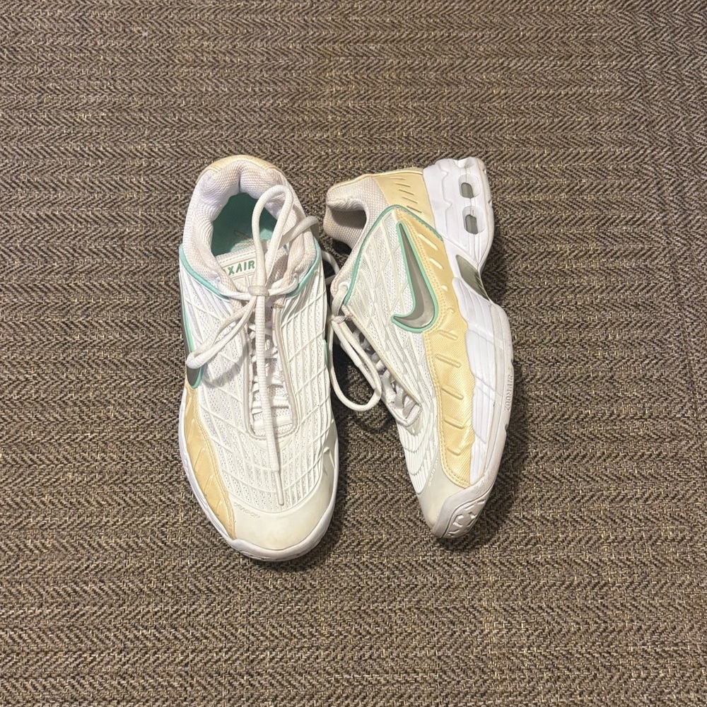 Previously Loved Nike Max Air sneakers, off white with blue yellow details, SZ M